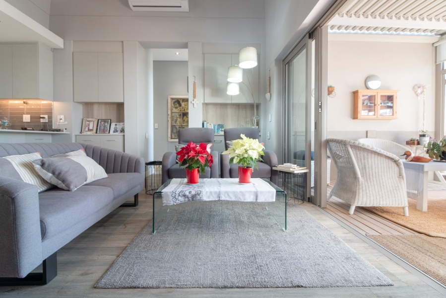 2 Bedroom Property for Sale in Plattekloof Western Cape